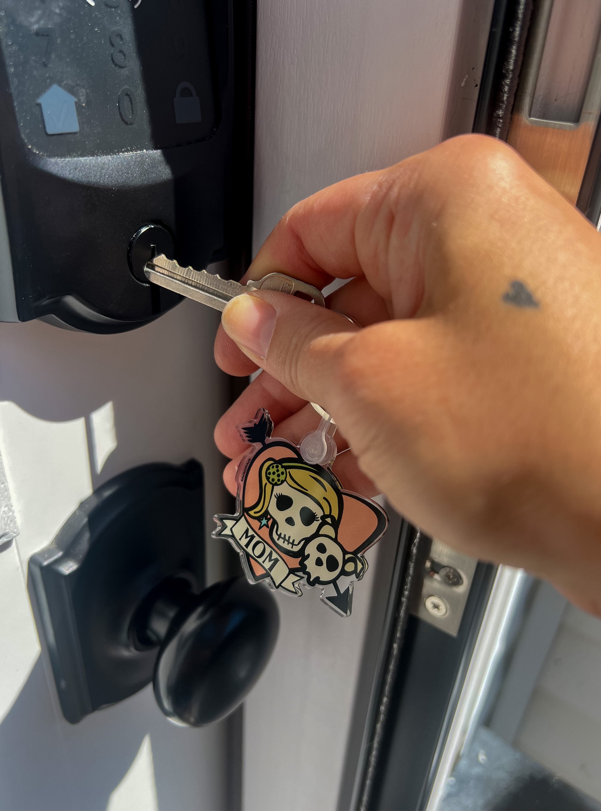 Skull & Dogbones Mom Keychain