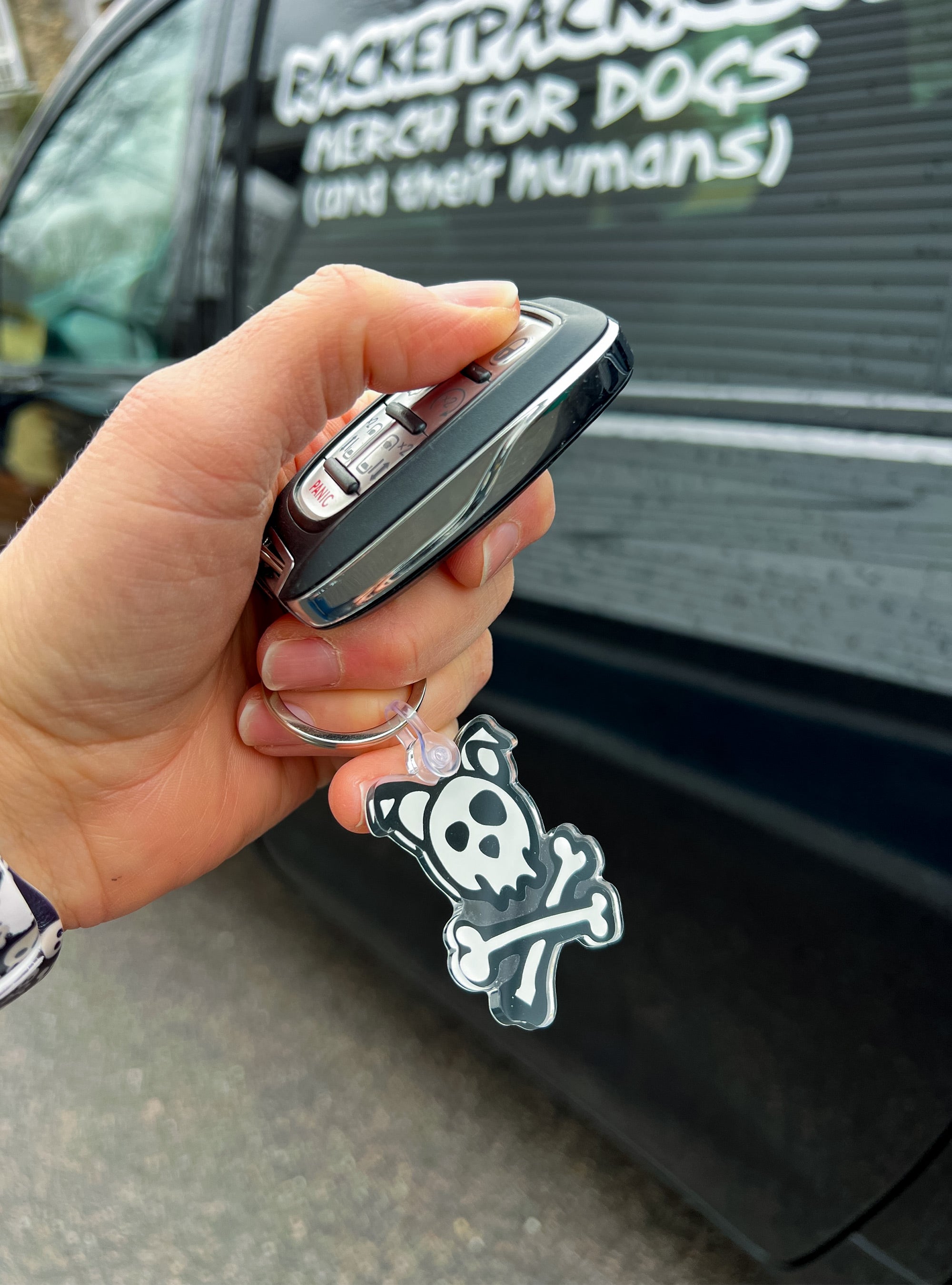 Skull & Dogbones Keychain